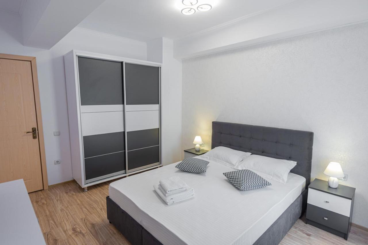 Moonlight Sky Mamaia Apartment المظهر الخارجي الصورة